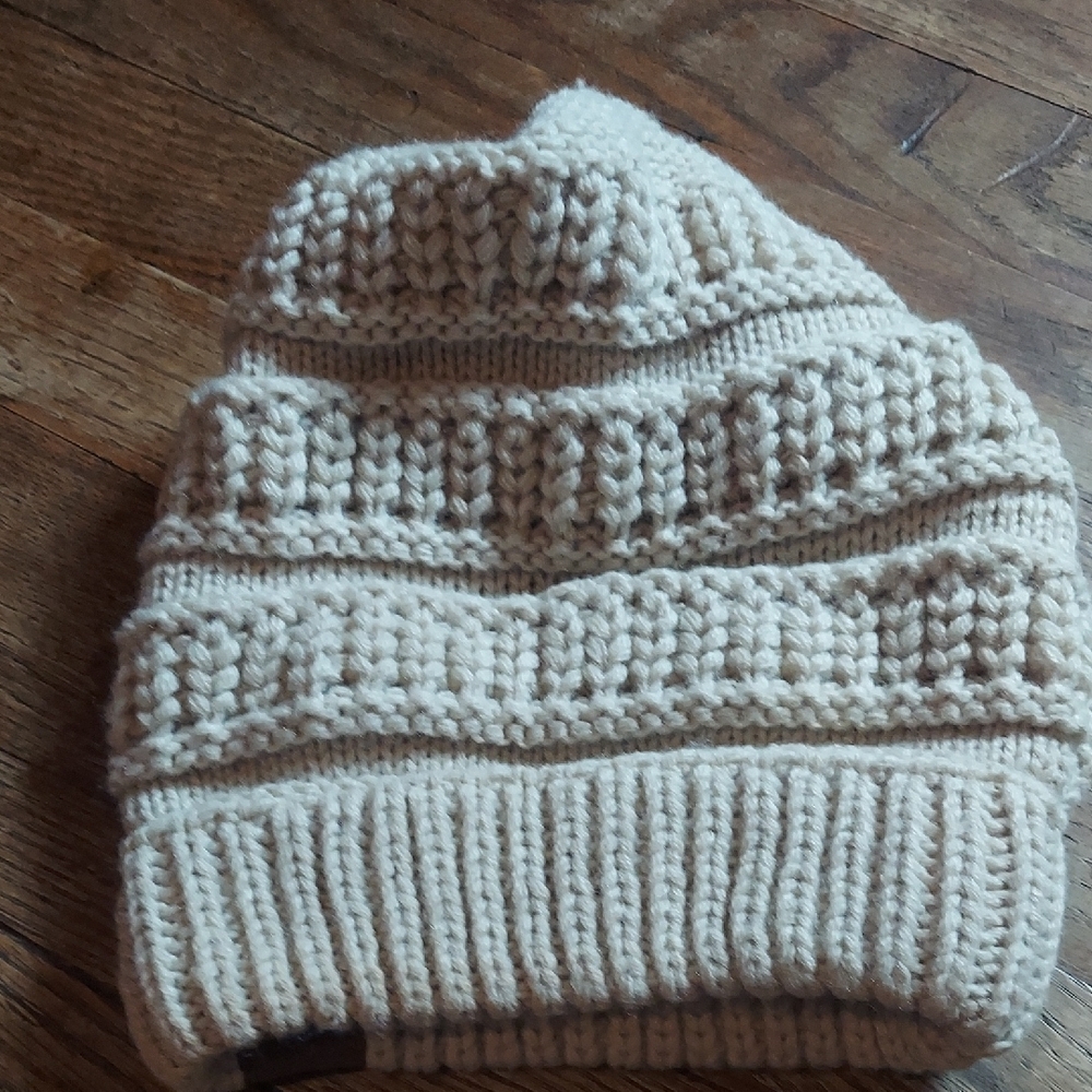 9 For $10 M&M Cream Textured Knit Hat with Ribbed Band - Picture 4 of 6